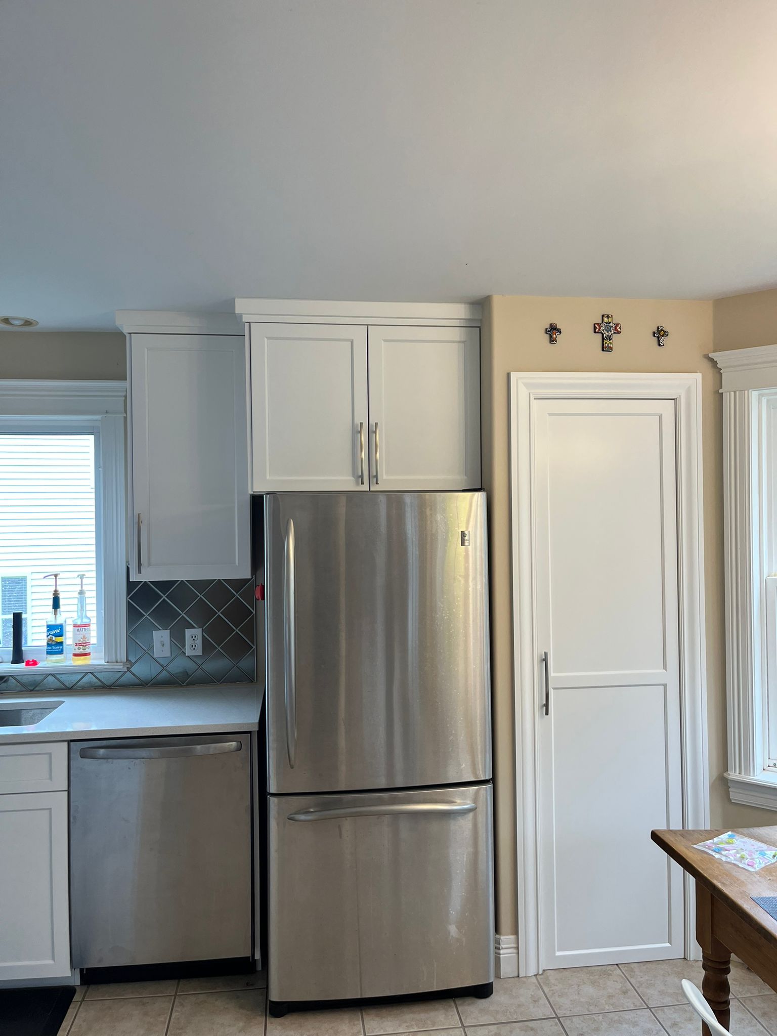 White shaker style kitchen doors after refacing service